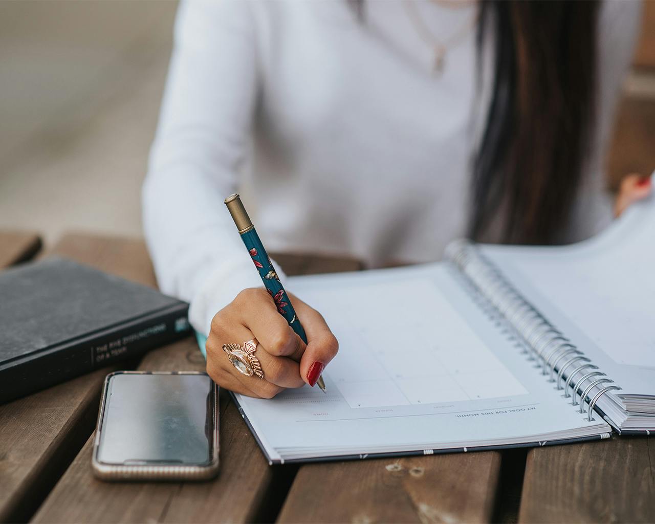 4 Journaling Methods That Promote Self-love And How To Use Them