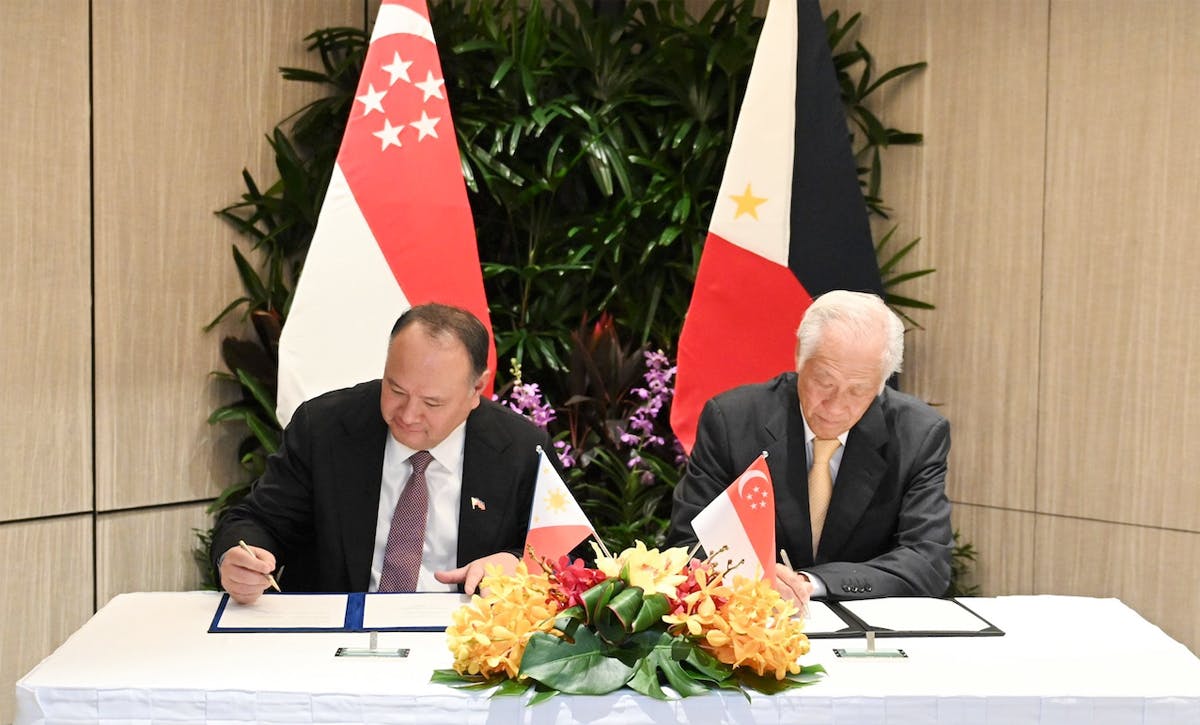 Singapore Thumbs Down Large-Scale Drills With The Philippines
