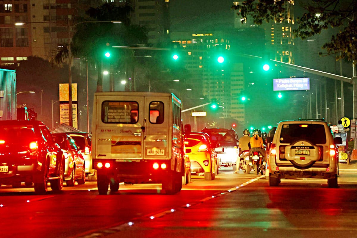 Motorists’ Woes: No Traffic Timers, Stiff Fines