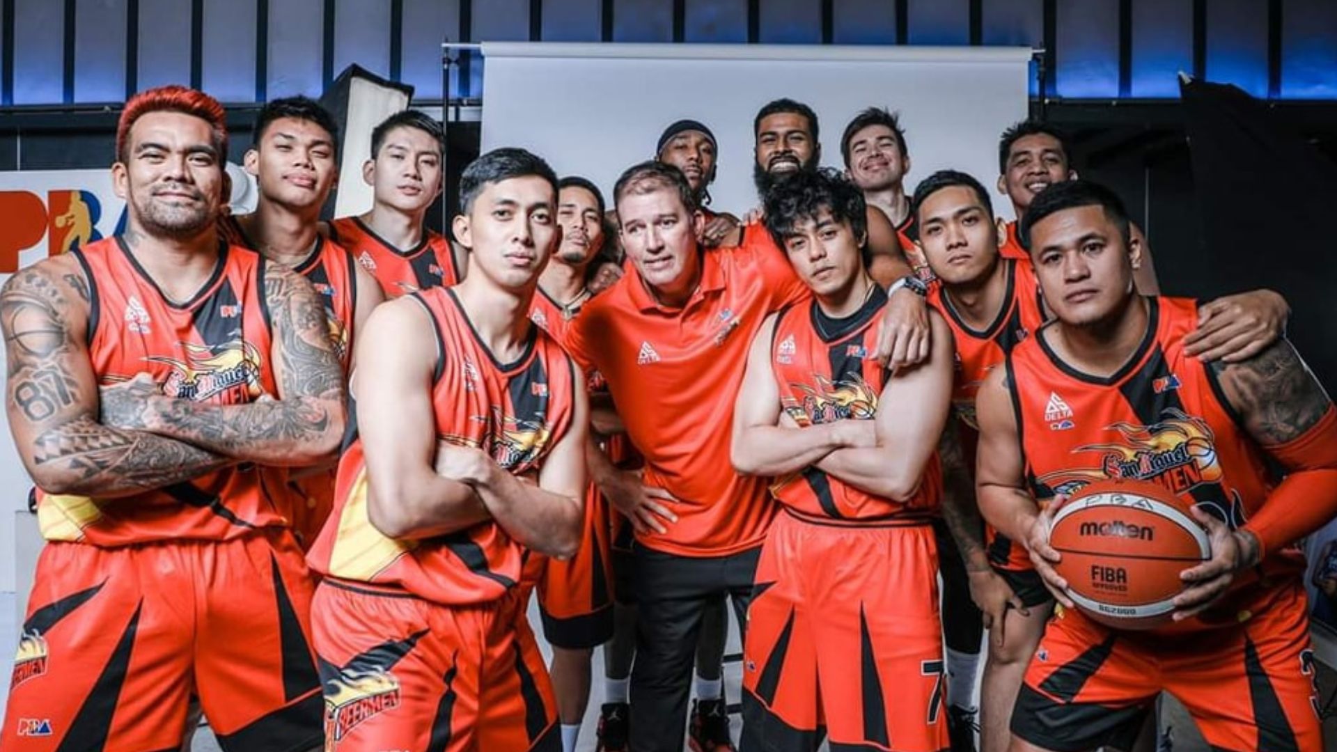 adidas green camo windbreaker