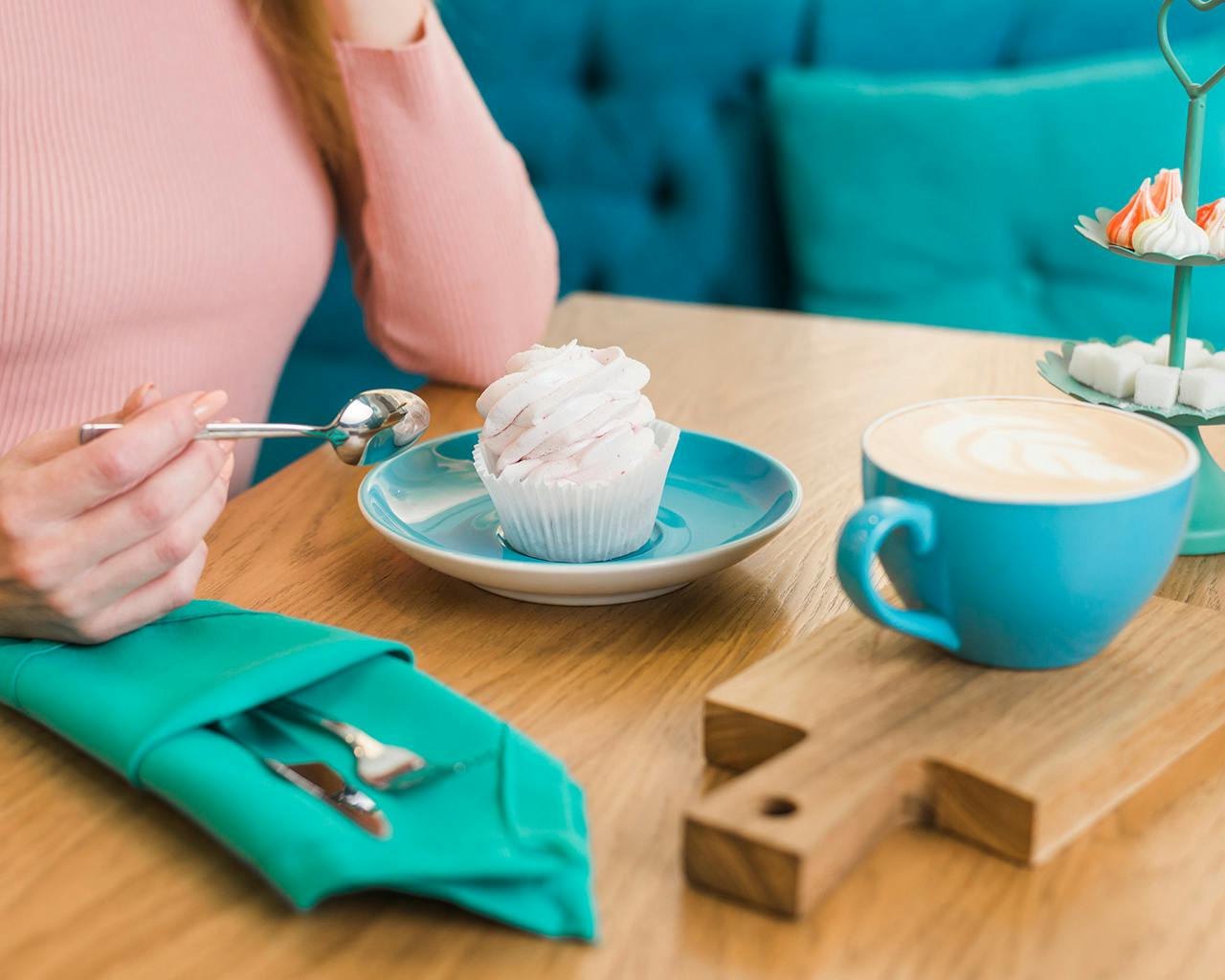 The Benefits Of Low Calorie Sweeteners Over Sugar, According To Those Who Switched