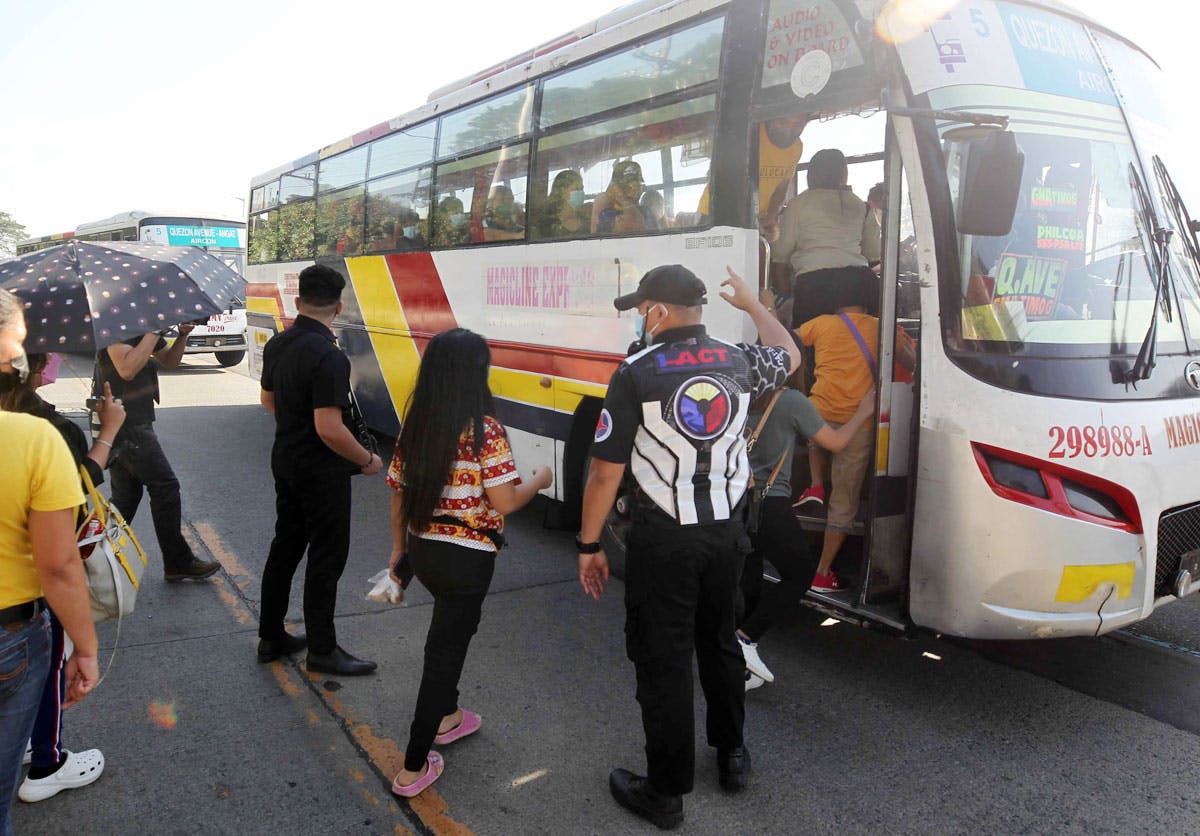 DOTr: No Vax, No Ride In Metro Manila