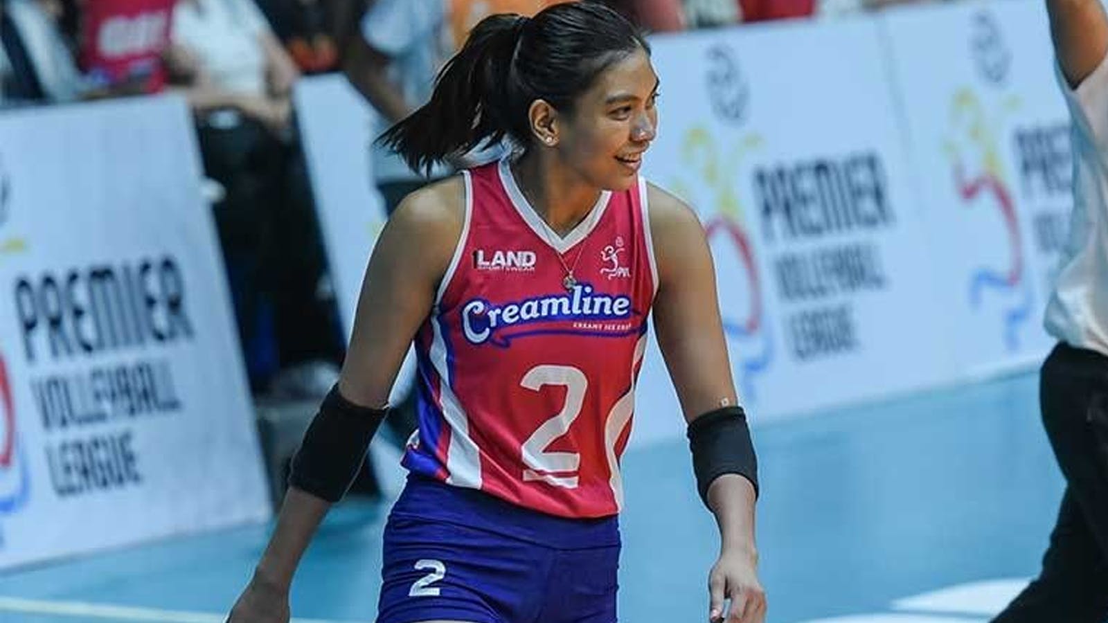 Alyssa Valdez back to the grind as she looks to recover from knee injury